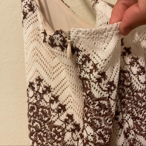 VENUS Belted Maxi Dress - Picture 9 of 14